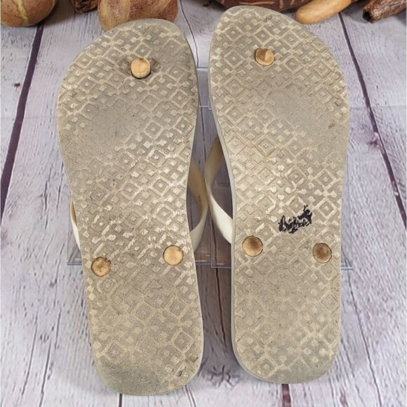 TORY BURCH WHITE T-BASKET FLIP FLOP W/ SILVER LOGO - Picture 6 of 6